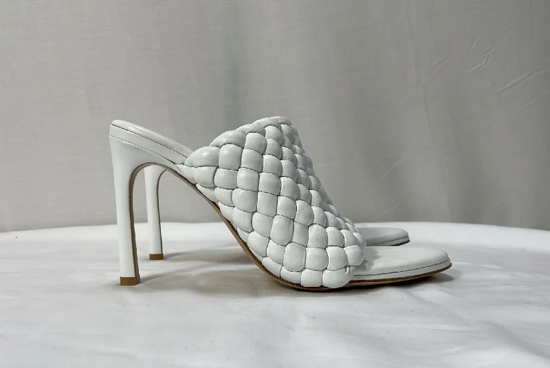 Sandals for warm wear -Bottega Veneta Padded Sandals in White Leather