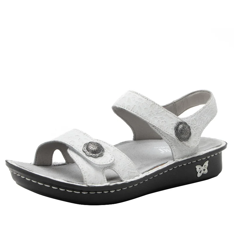 Sandals with supportive sole -Vienna Delicut White Sandal