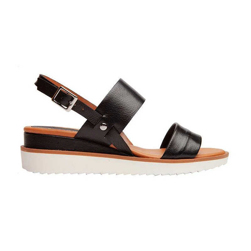 Sandals for poolside -Regarde Le Ciel Peggy 01 Ladies Black Leather Buckle Fastening Sandals