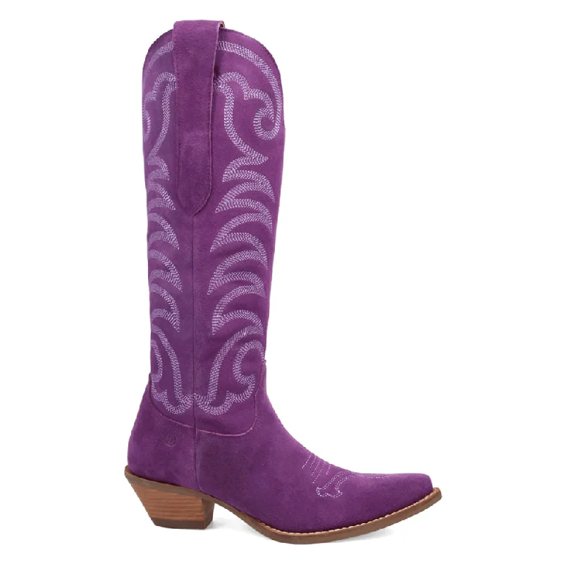 Cowboy boots with skull design-Movin' On Embroidered Snip Toe Cowboy Boots