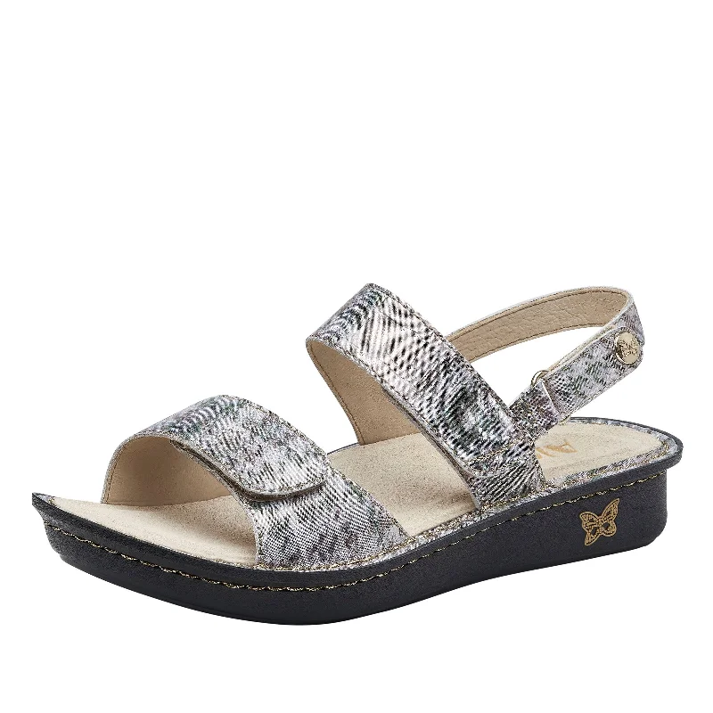 Sandals with comfy heel -Verona Sassy Earth Sandal