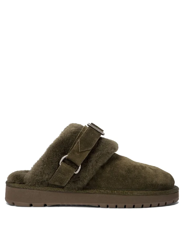 Slippers for lawn careBURBERRY Elegant Mini Suede Slippers with Soft Fur Lining