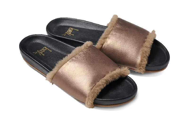 Sandals in sage -GALLITO SHEARLING - Mocha/Black