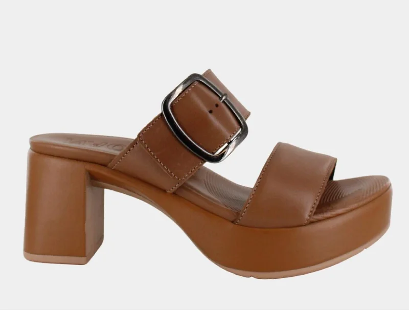 Sandals in ochre -Women's Celeb Leather Sandals In Caramel