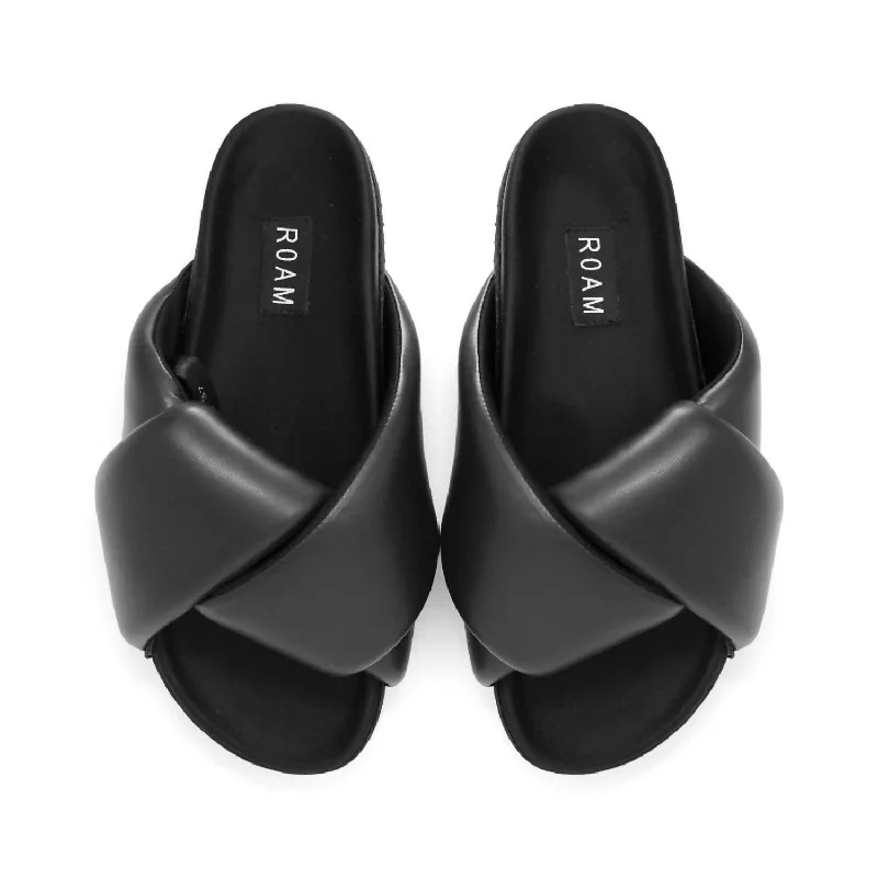 Sandals with lightweight straps -Foldy Puffy Sandals In Black