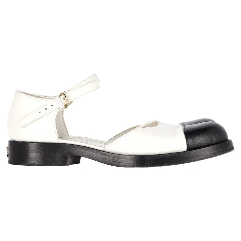 Sandals with chic sole -Chanel Mary Jane Interlocking CC Logo Flat Sandals in White Leather